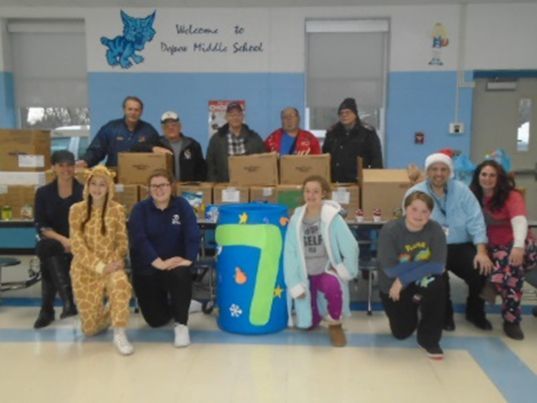 Collecting Over 1,000 Food Items, DMS Staff and Students Help Others
